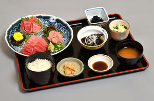 三崎鮪定食.jpg